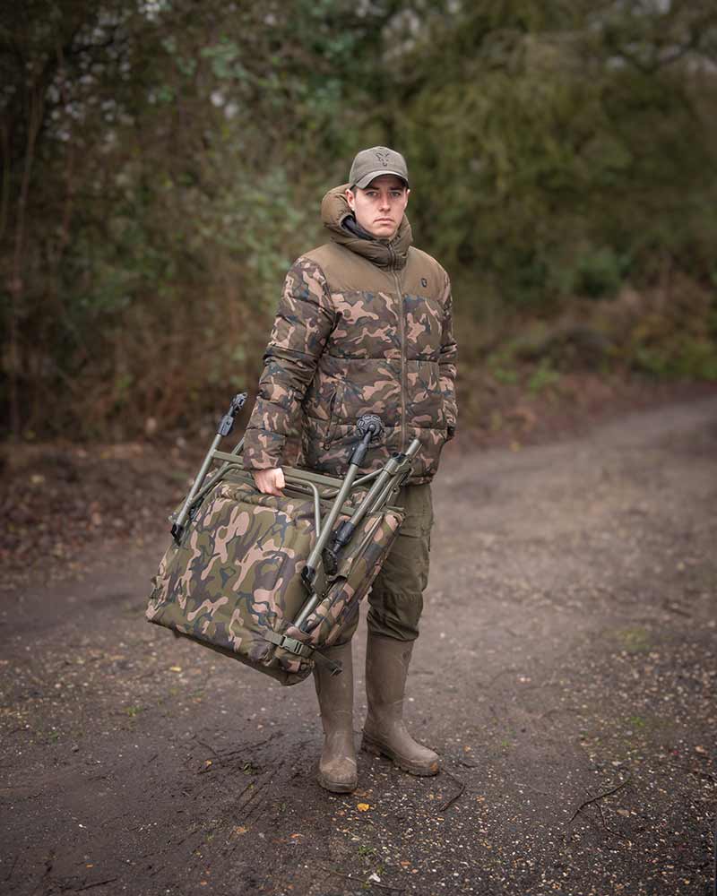 Fox Super Deluxe - Stoel met armleuningen - dé KarperCentrale Fox Super Deluxe - Stoel met armleuningen - dé KarperCentrale